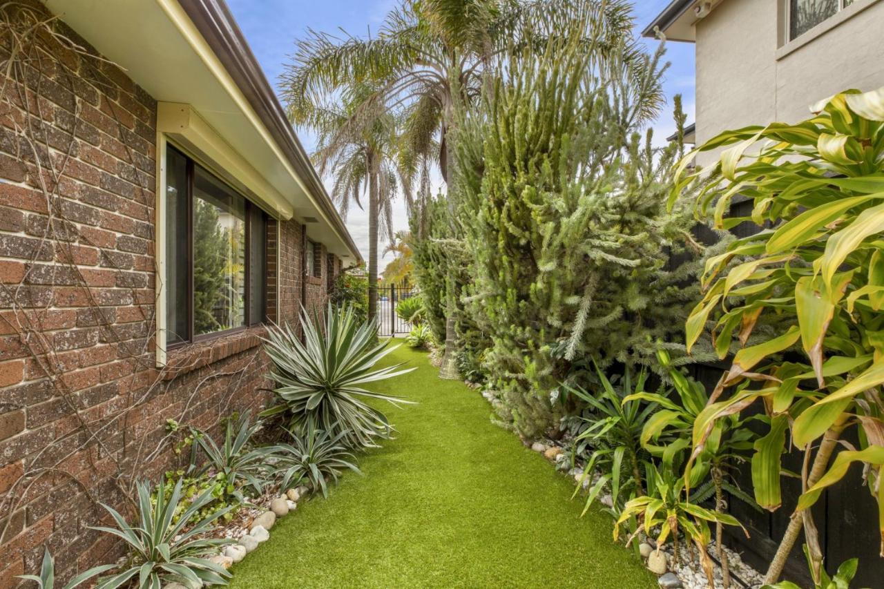 Beachside Villa Ettalong Beach Exterior foto
